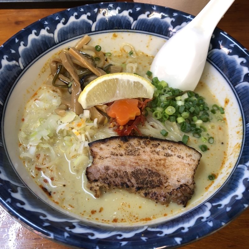 ひやしカレーラーメン(麺食堂 一真亭 )