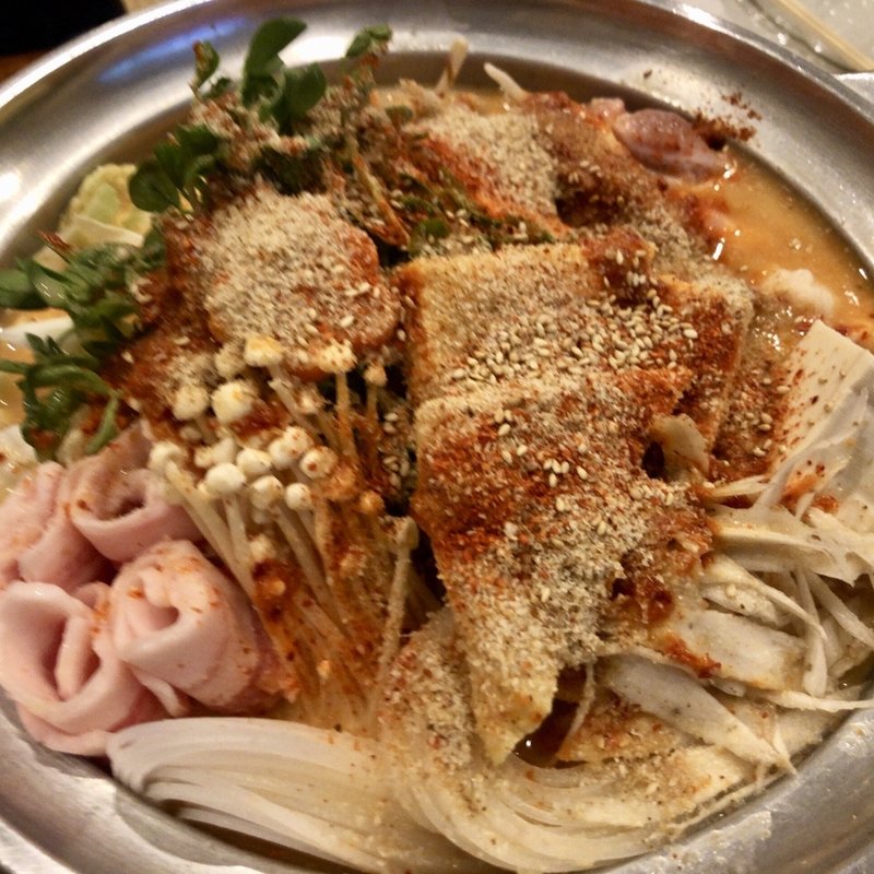 赤鍋(二人前～)(鍋・鉄板焼 暁)