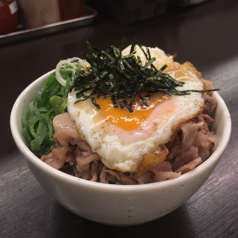 豚丼(セット価格)(博多とんこつ 豚の足跡)