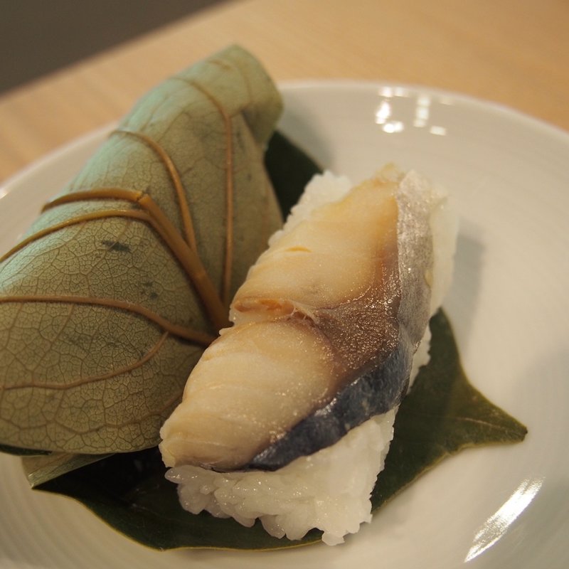 柿の葉寿司(三輪山本)