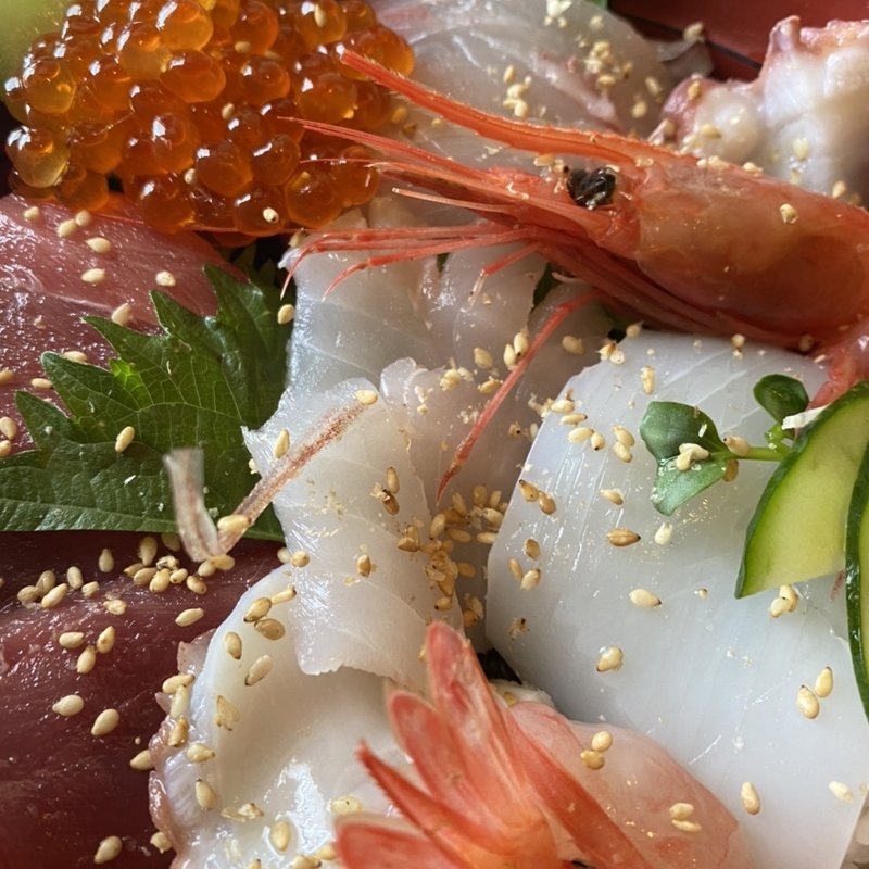 海鮮丼(お食事処 はまさか )