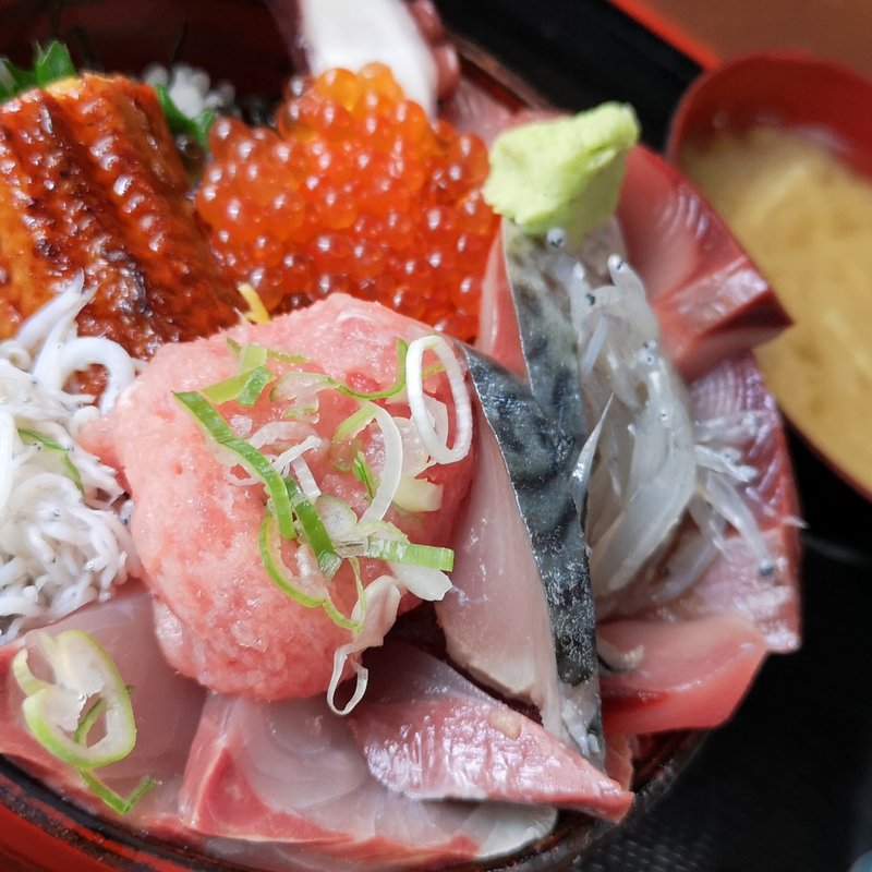 海鮮丼(ま心 )