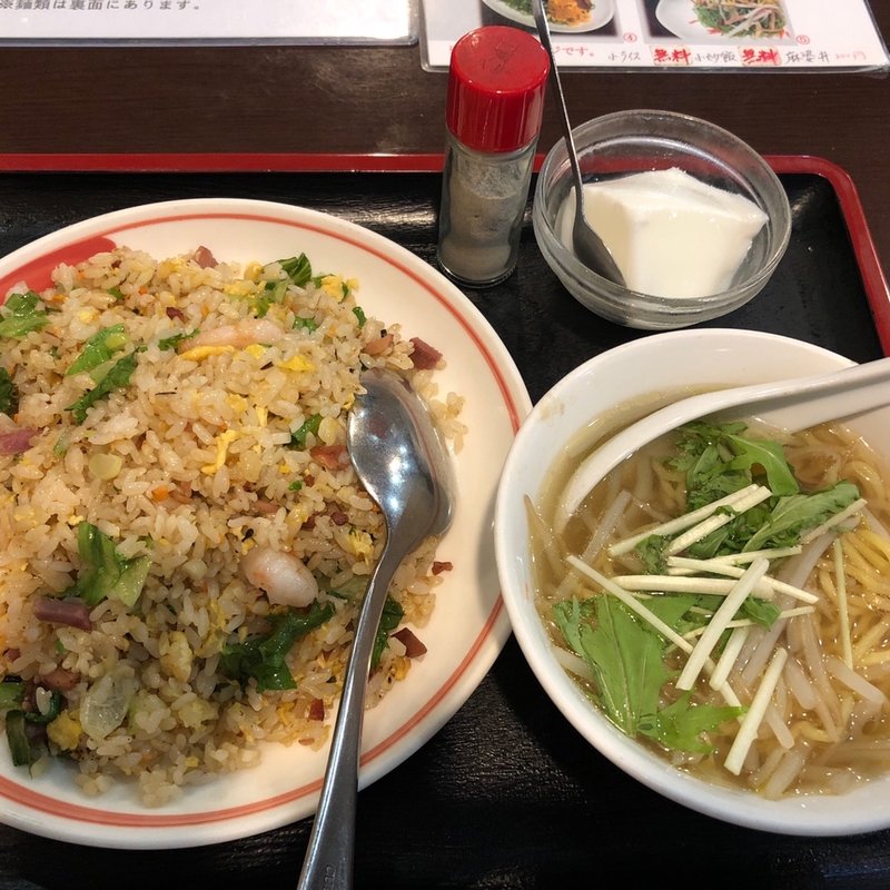 海老とチャーシュー・レタス炒飯＋半ラーメン(上海花園)