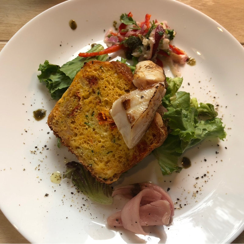 (カフェめぐる)