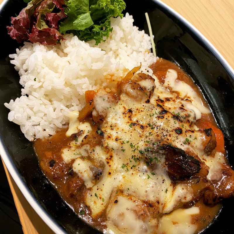 牛すじカレー(オイッティ マルシャン)