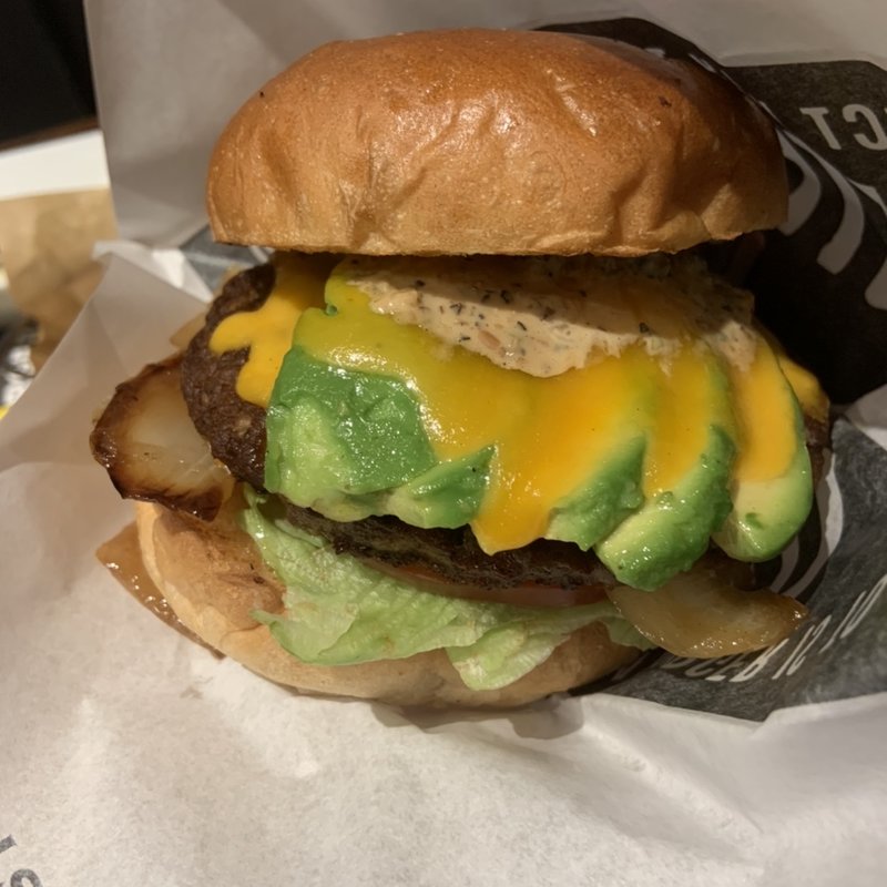 JSバーガー(J.S. BURGERS CAFE 新宿店 （J.S.バーガーズ カフェ 【旧店名】STANDARD BURGERS）)