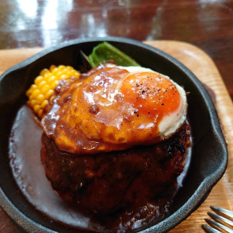 ハンバーグ270g　デミグラス目玉焼き(パサルキッチン)