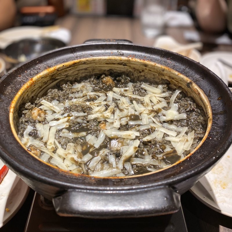 イカスミ海鮮リゾット(黒から 金山小町店)