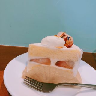 桃のショートケーキ(CAFE POE)