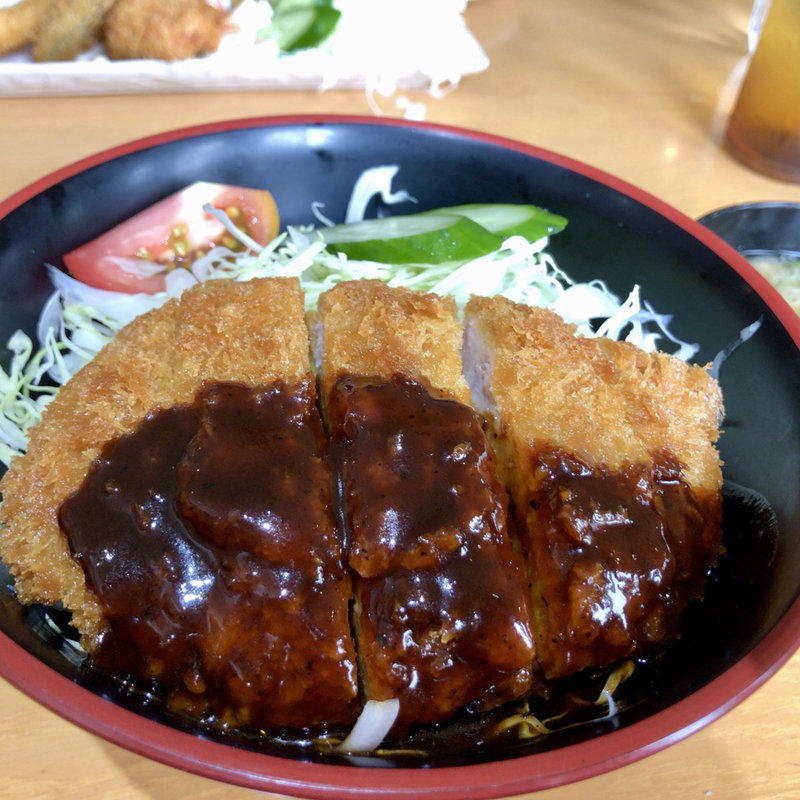 デミカツ丼(いちカフェレストラン)