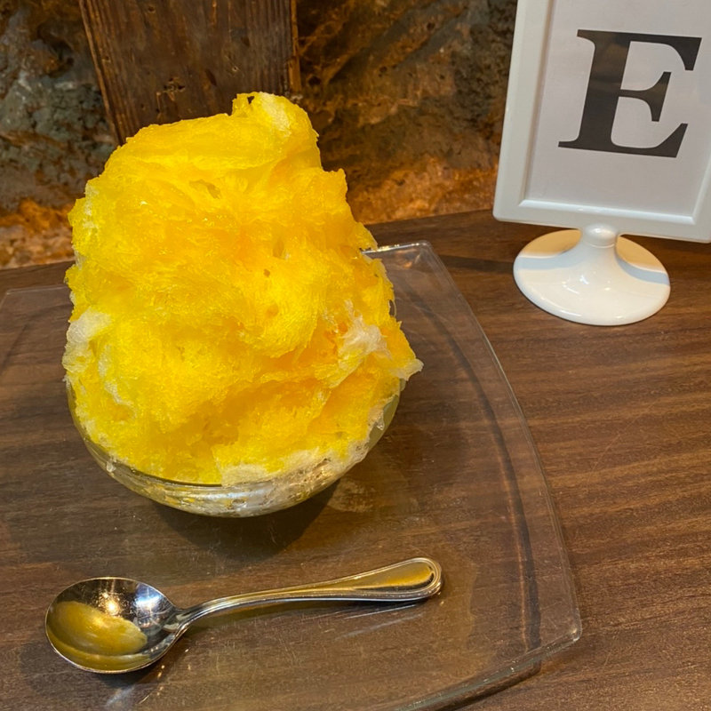 かき氷 マンゴー(カフェクーラ )