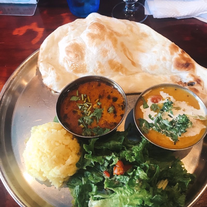 カマルランチカレー2種(カマルプール )