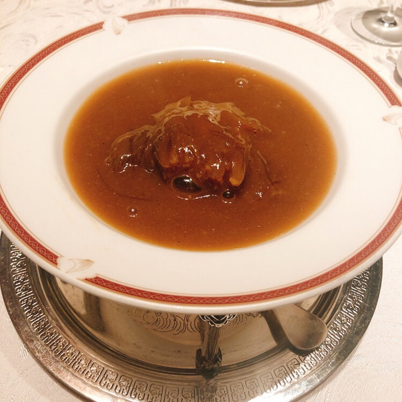 大ふかひれの姿煮込み(筑紫樓(ツクシロウ) 銀座店)