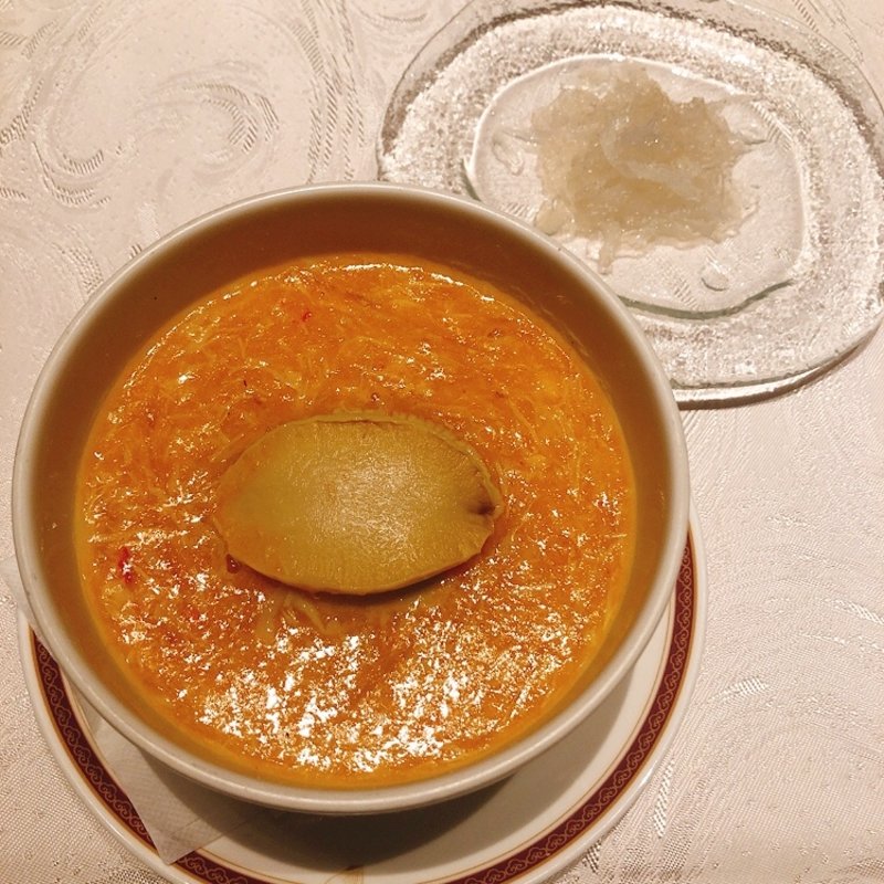 鮑 蟹卵入りつゆそば ツバメの巣添え(筑紫樓(ツクシロウ) 銀座店)