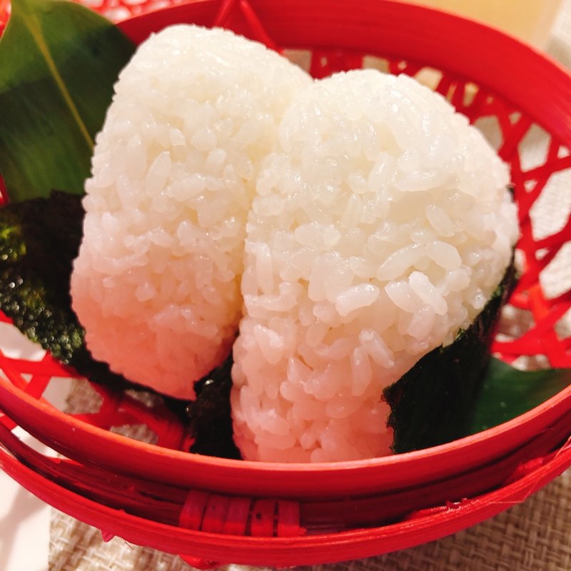 おむすび並(肉味噌付き)(オコメノカミサマ)