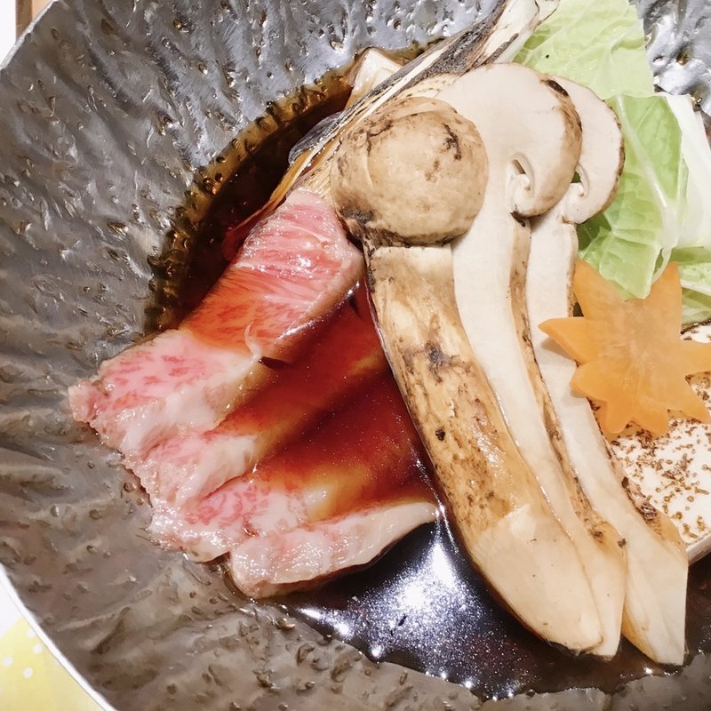 松茸和牛のすき焼き(弐ノ家 （ＮＩＮＯＹＡ）)