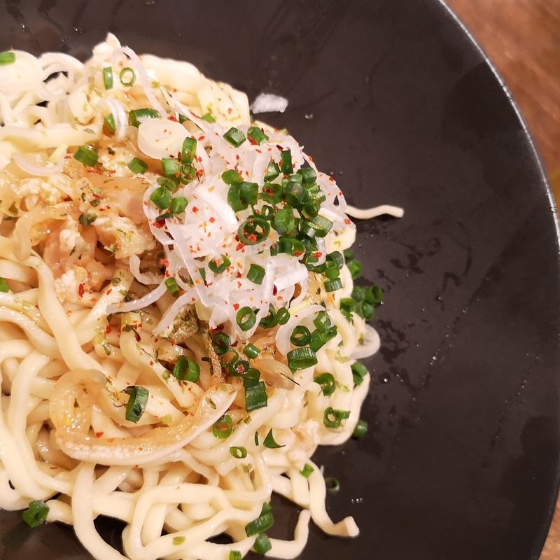 沖縄そば(沖縄料理 MAMI-ANA 麻布十番)