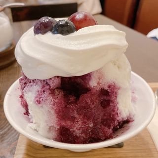 ぶどうヨーグルト氷(珈専舎たんぽぽ （こうせんしゃ たんぽぽ）)