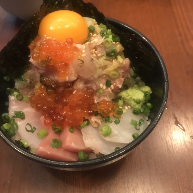 全部乗せ丼(魚の旨い店 池袋店)