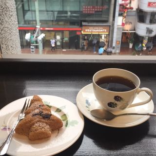 「タンネ」のお菓子 タンネちゃん(カフェ きょうぶんかん)