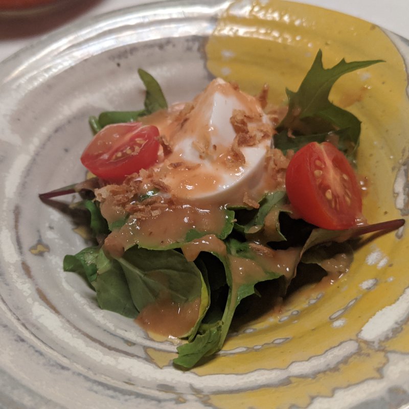 寄せ豆腐のサラダ(隠れ家鉄板おぶ)