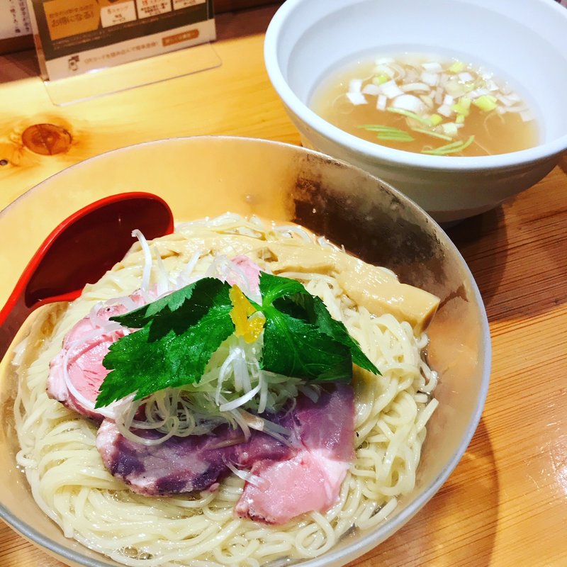しじみ貝の冷たい昆布水つけ麺(焼きあご塩らー麺 たかはし 上野店 )