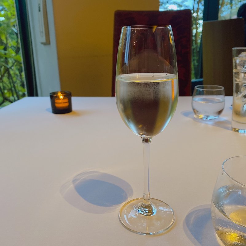 くどき上手　ばくれん(グラス)(リビングルーム （The Living Room）)