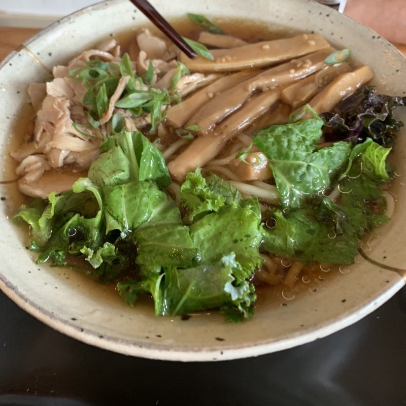 鶏チャーシューラーメン(大和屋)