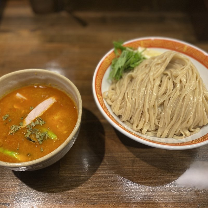 トマトと海老の夏カレーつけ麺(麺や一芯)