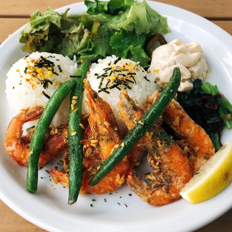 ガーリックソフトシェルシュリンププレート(アロハテーブル 大崎)