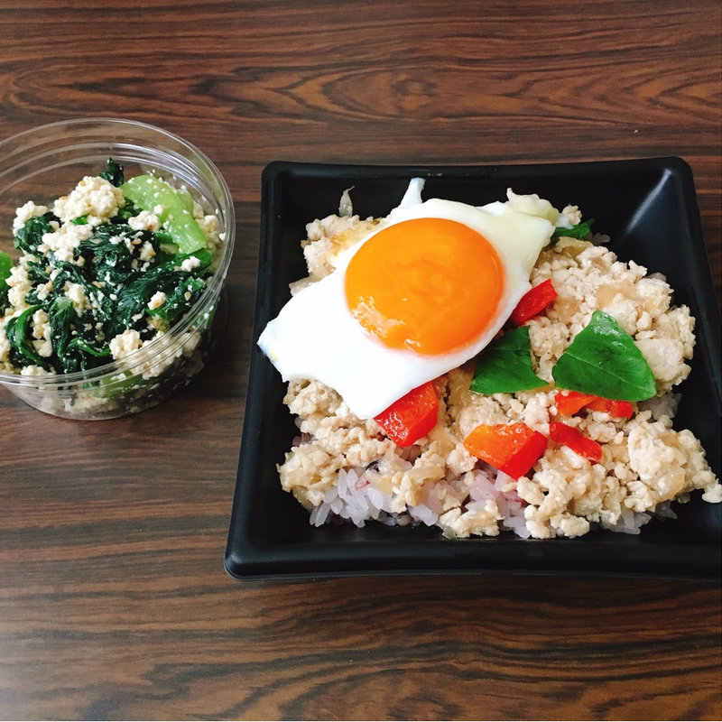 ガパオライス、小松菜の豆腐和え(小春日和)