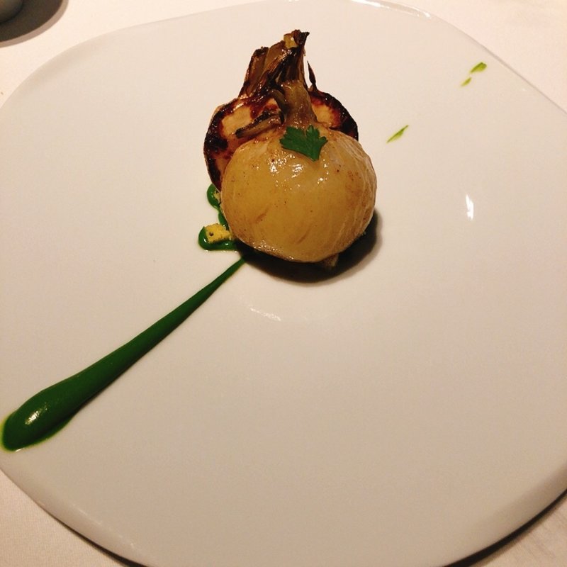 蕪を複雑に火を入れて  シンプルに(レフェルヴェソンス)