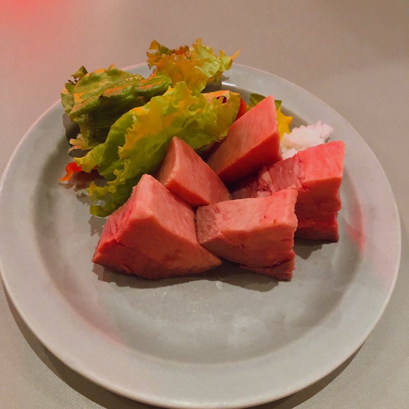 厚切りタン(最高ピーポー大阪)