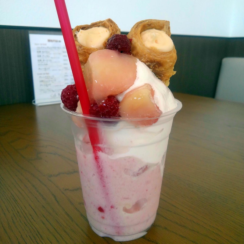 フローズンパフェ　ピーチ(パルファン)
