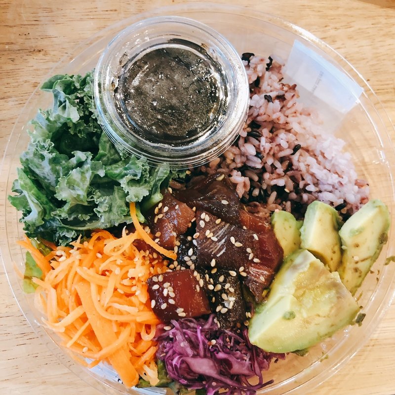 マグロPOKE(ポキとサラダの専門店　Fresh Days)