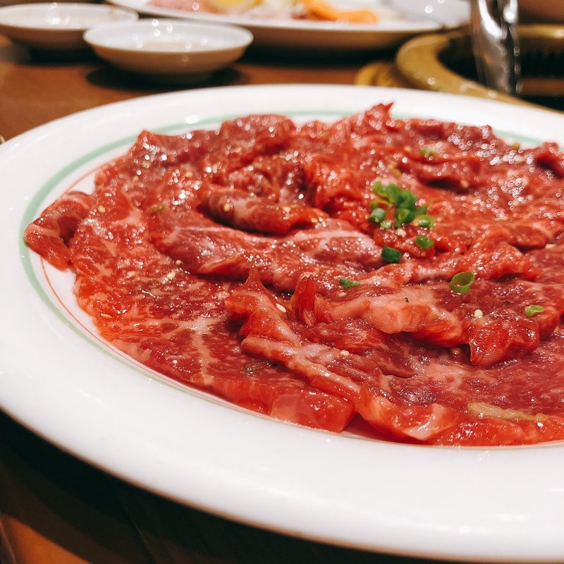 カルビ(鶯谷園 （ウグイスダニエン）)