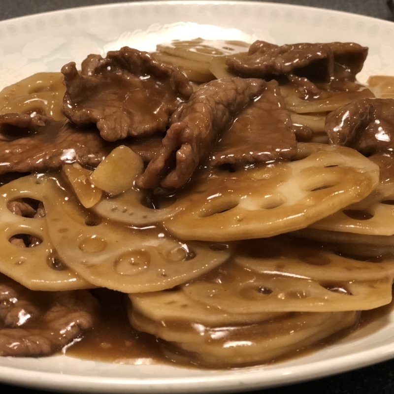 牛肉と蓮根の炒め物(神戸元町別館牡丹園 （コウベモトマチベッカンボタンエン）)
