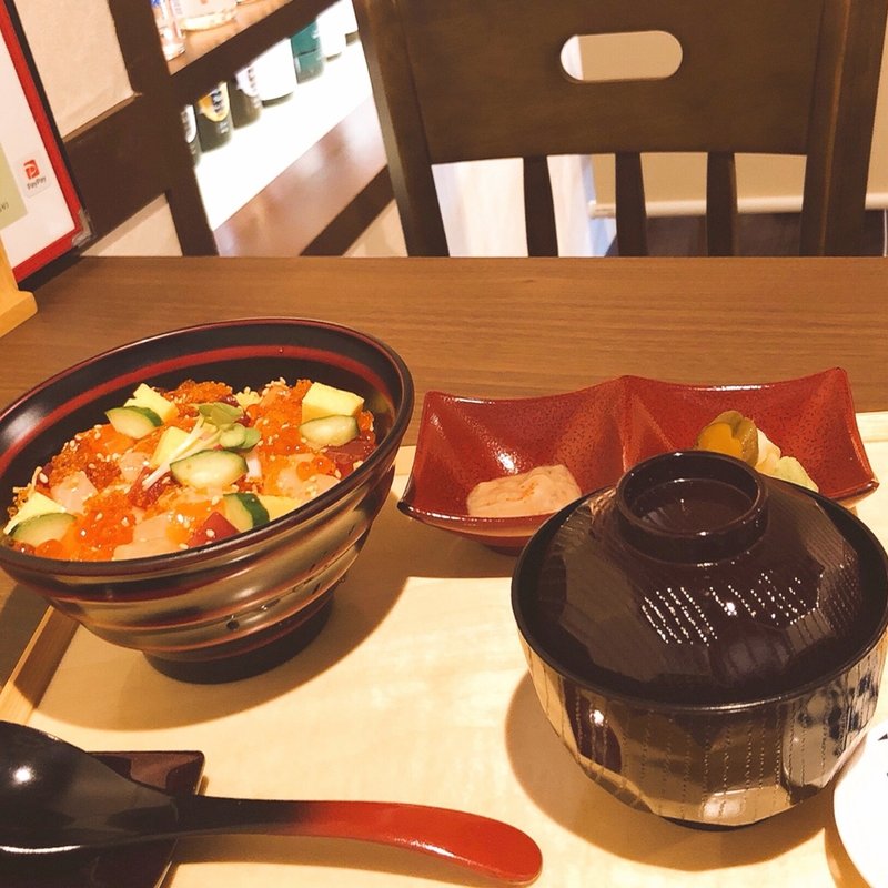 鮨屋のまかない丼(丼　あて　酒　えだかん)