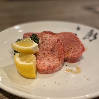 厚切りタン(焼肉&手打ち冷麺 二郎 KANAYAMA)