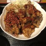赤いからあげ定食