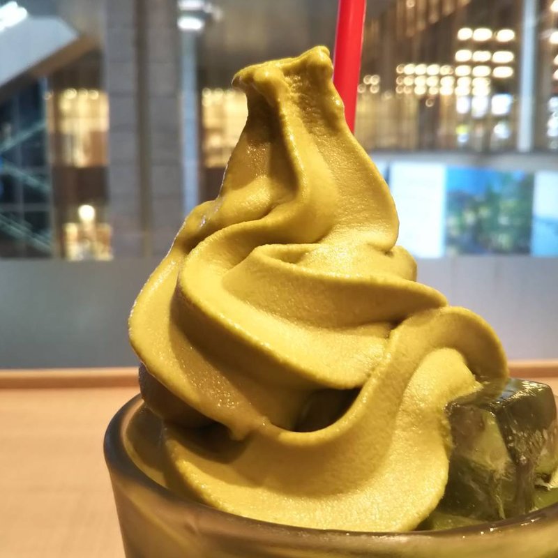 宇治抹茶ラテフロート(伊右衛門カフェ ルクア イーレ店)