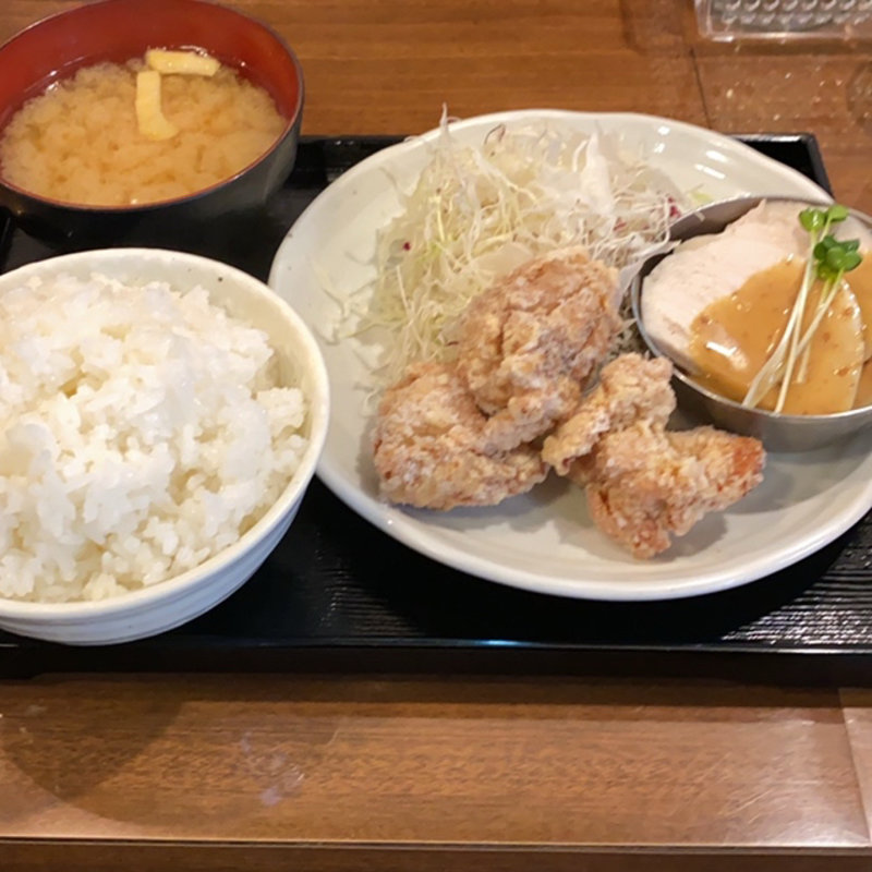 むし鶏と鶏から揚げ定食(南蛮食堂東三国店)