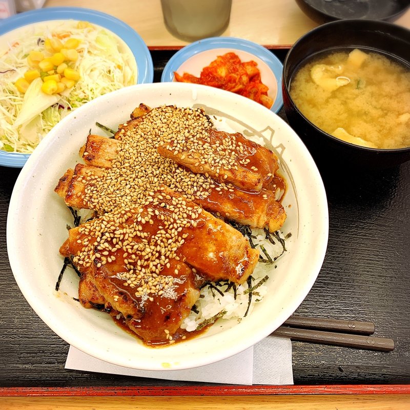 味噌漬けトンテキ丼 野菜セット(松屋 中目黒店 )