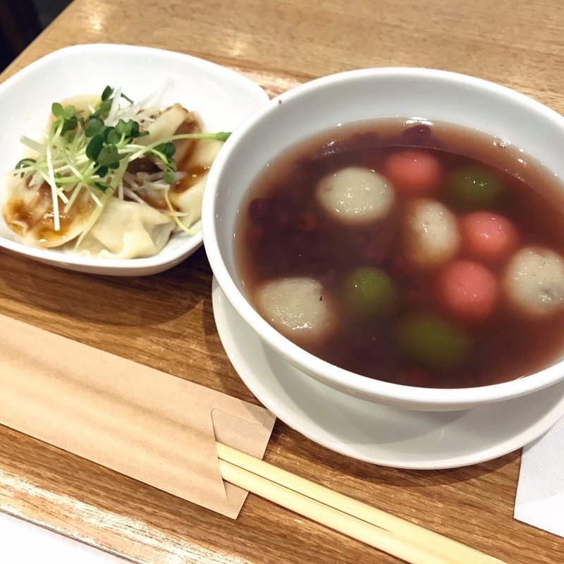 黒胡麻湯圓(春水堂 横浜ポルタ店)
