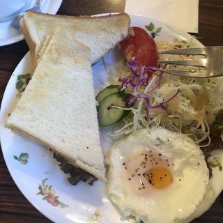 モーニングセット(カフェ・ボンソワ)