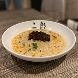 ゴマ坦々冷麺(焼肉&手打ち冷麺 二郎 KANAYAMA)