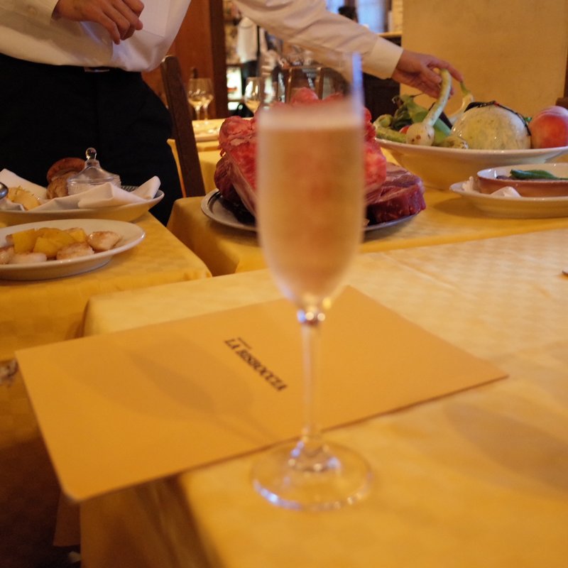 グラスシャンパン(LA BISBOCCIA)