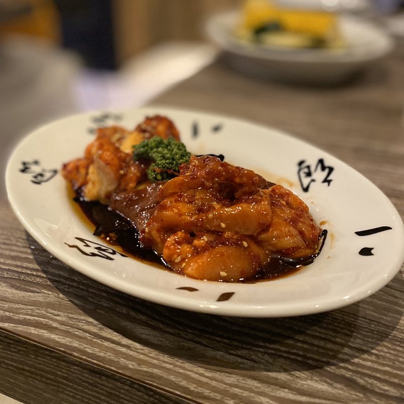 和牛ホルモン盛り合わせ(ミノ、レバー、小腸)(焼肉&手打ち冷麺 二郎 KANAYAMA)