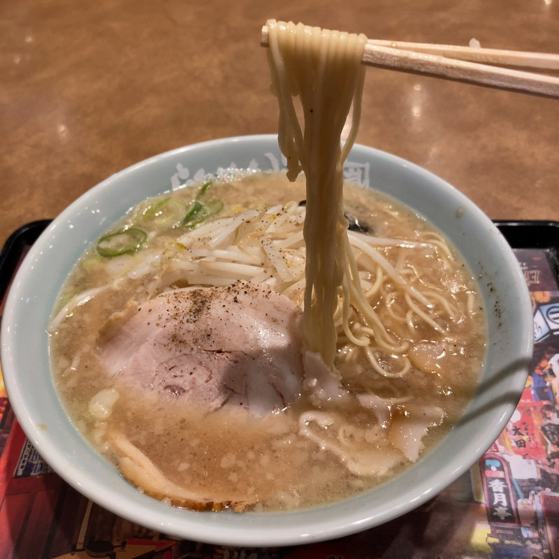 嵐げんこつらあめんEPISODE1〜背脂の覚醒〜(らあめん花月嵐 多摩センター店 )