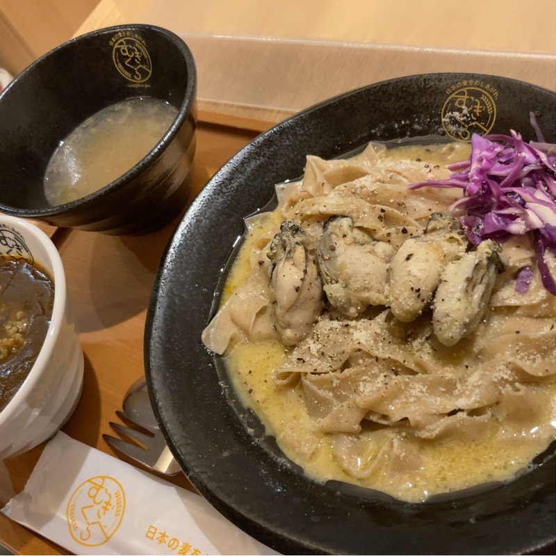 牡蠣ボナーラ(むぎくらべ)